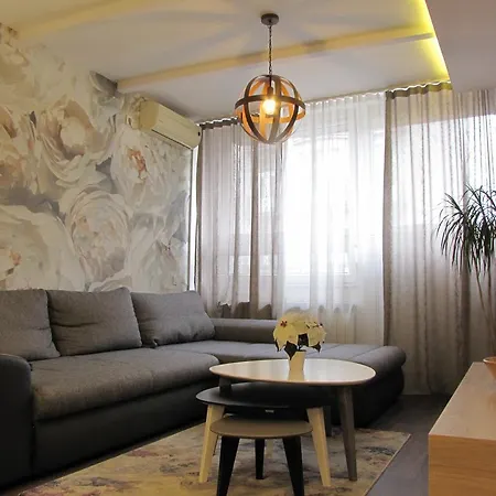 Tom&jerry Apartment